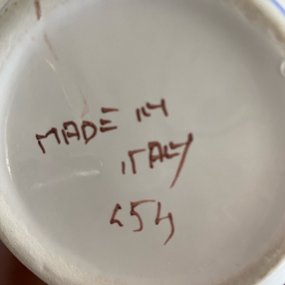 William-Sonoma Mari Floral Hand-Painted in Italy Sugar Bowl and Creamer Set - Picture 10 of 14